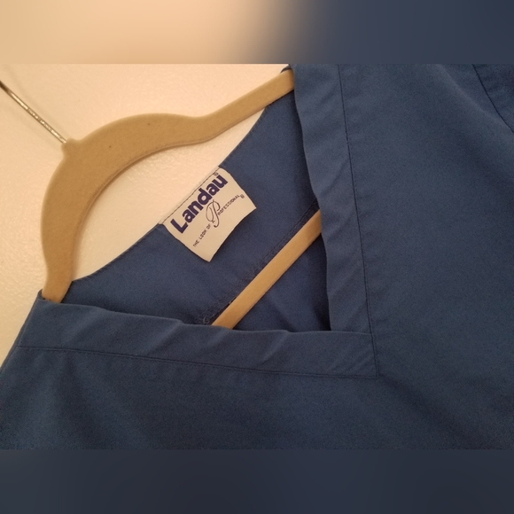 Landau - Unisex, Scrub top, S, Royal Blue - Picture 4 of 5